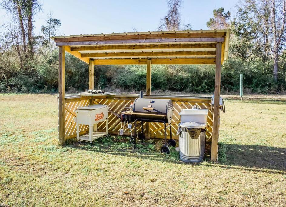 Secluded Tiny House By The Marsh With Hunting Island Beach Pass Frogmore Exterior foto